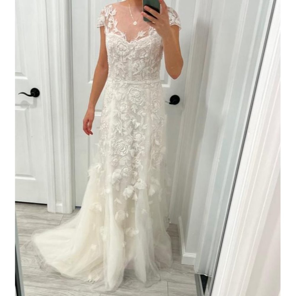Marchesa Selena S20 Modern Ivory Wedding Dress flower on tulle - Picture 3 of 13